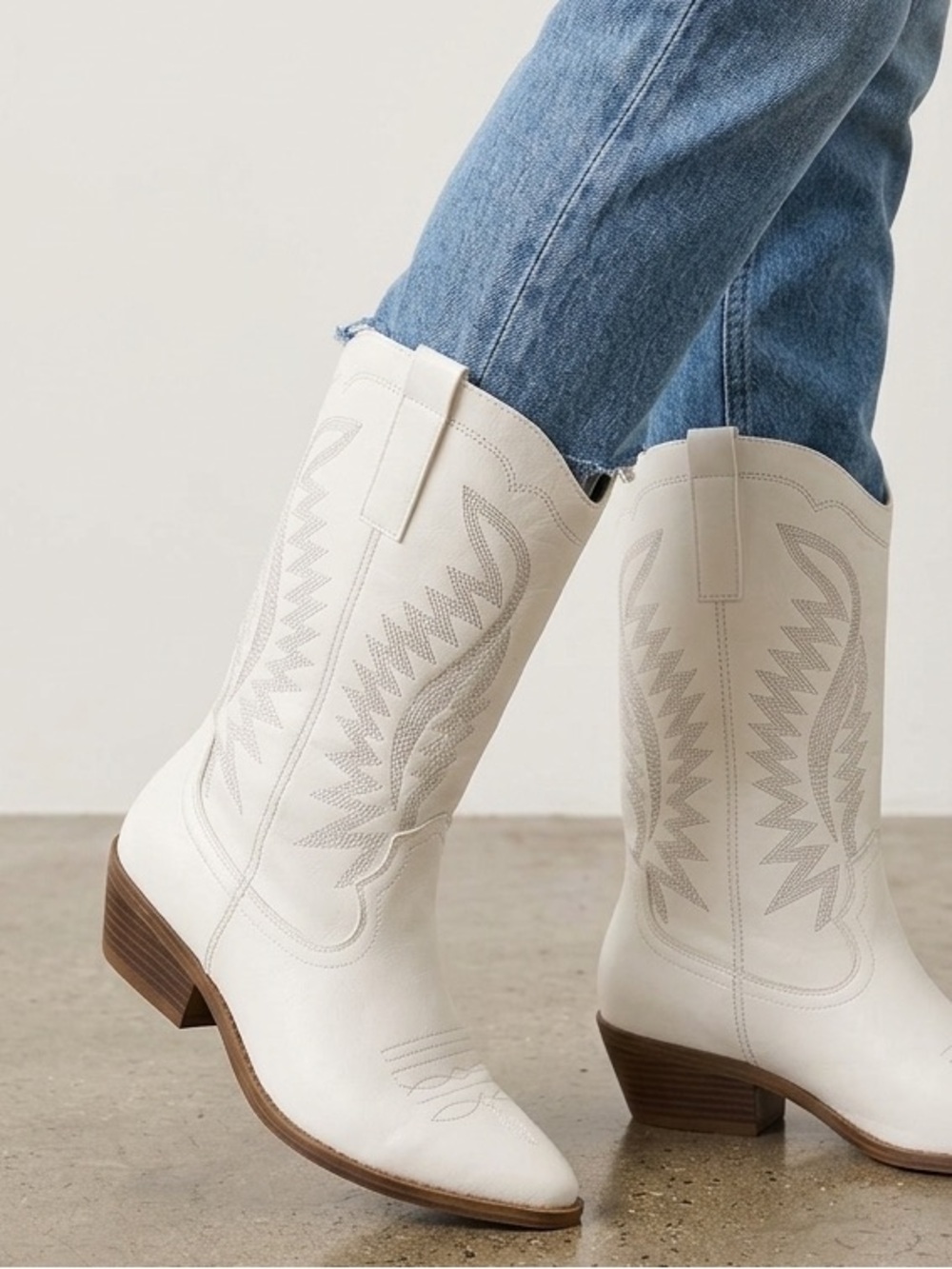 Dirty Laundry White Western Cowgirl Stampede Mid-Calf Boots Women’s Size 7.5